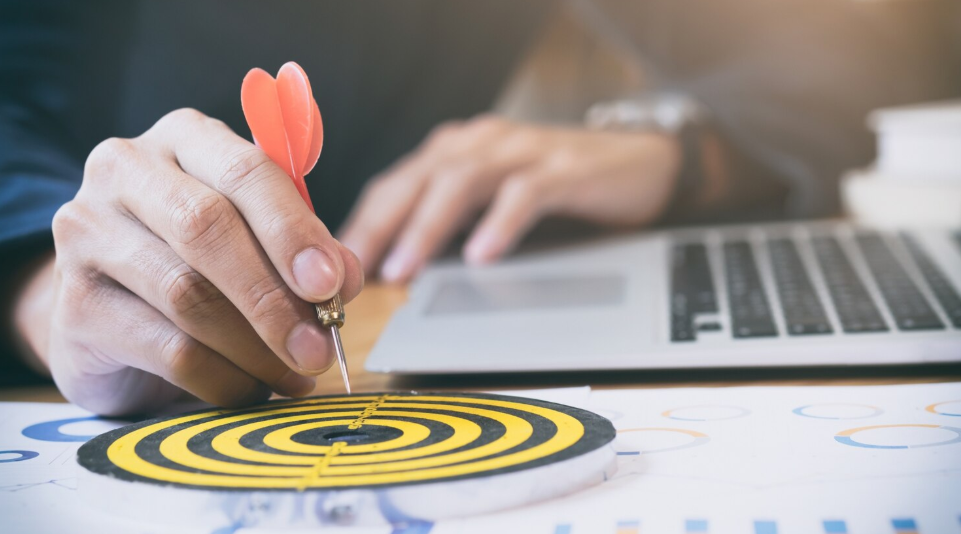 Setting Clear Goals and Objectives